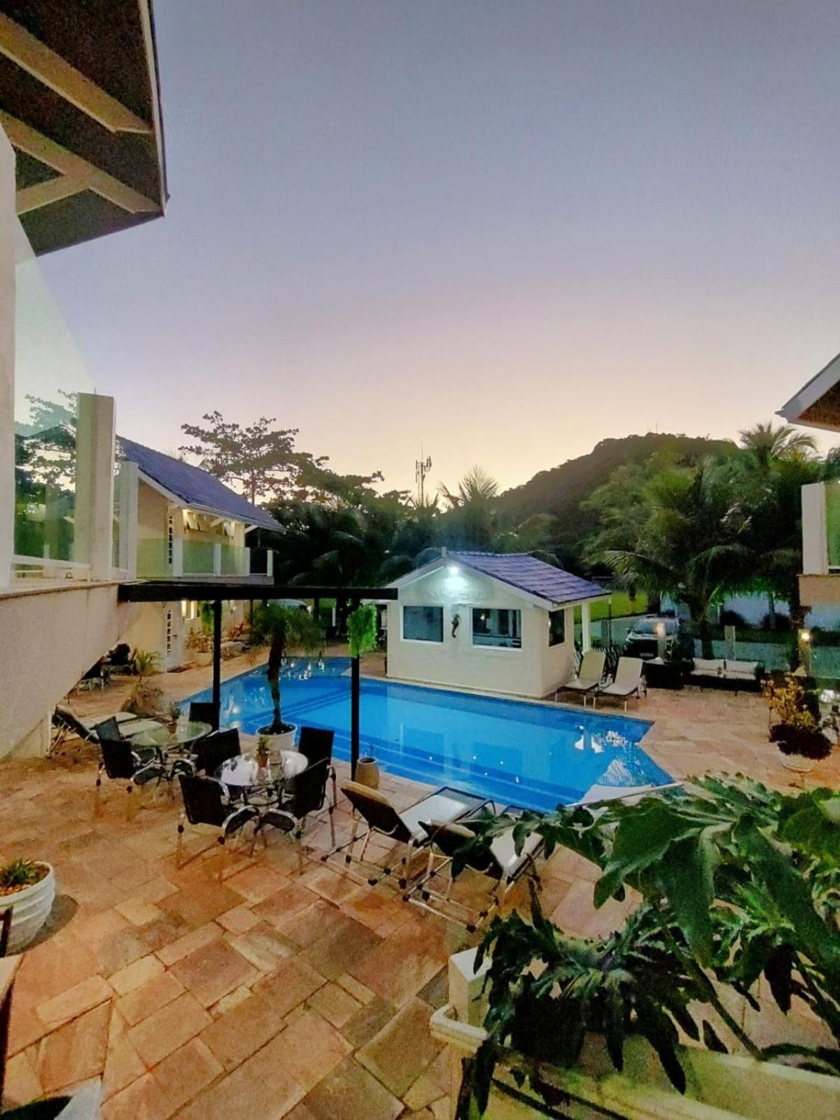 Pauba Beach Hotel Exterior photo